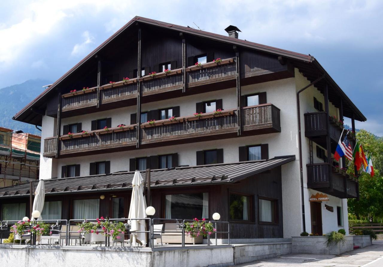 Hotel Ferrari Pinzolo Exterior photo