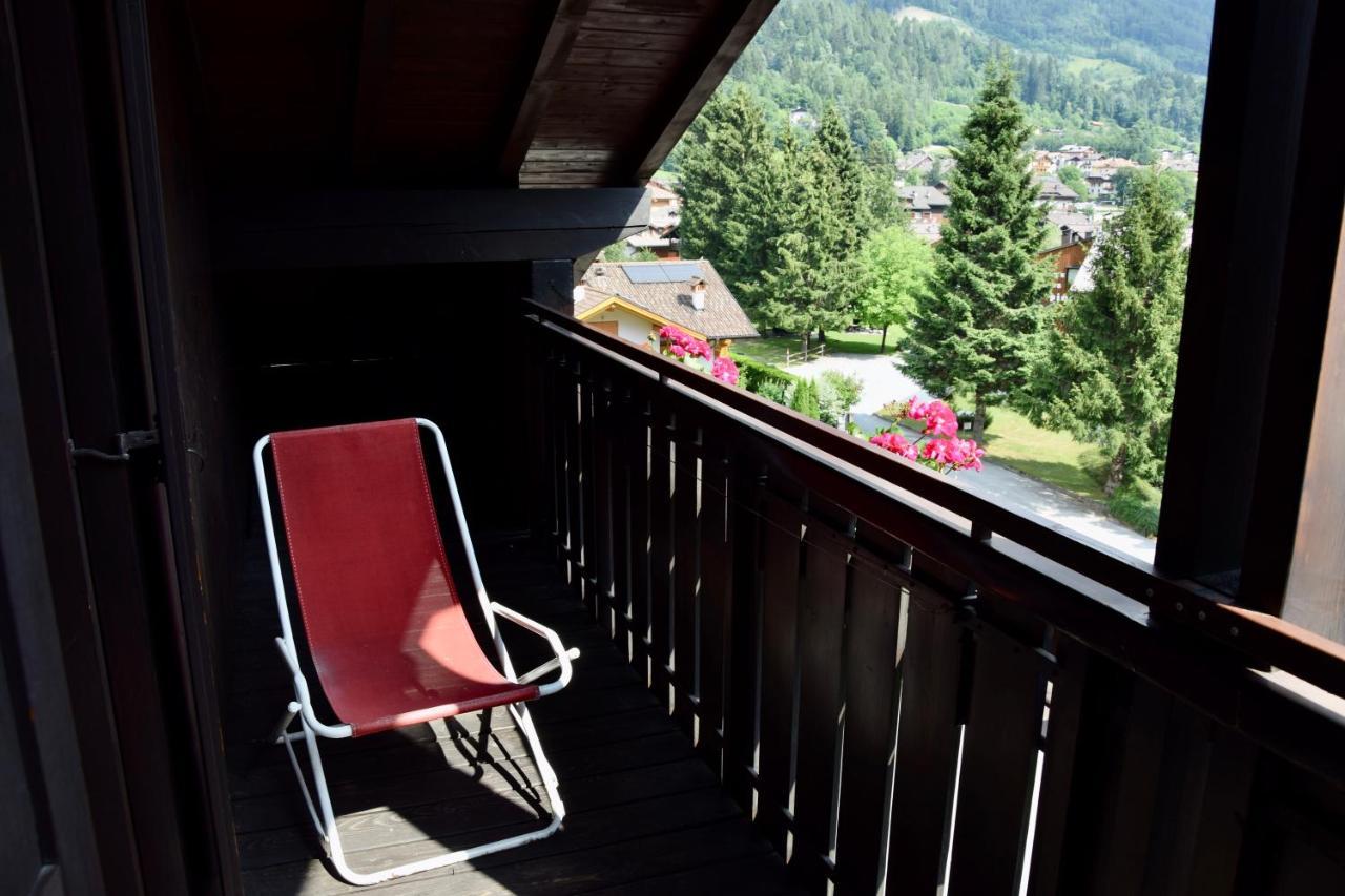 Hotel Ferrari Pinzolo Exterior photo